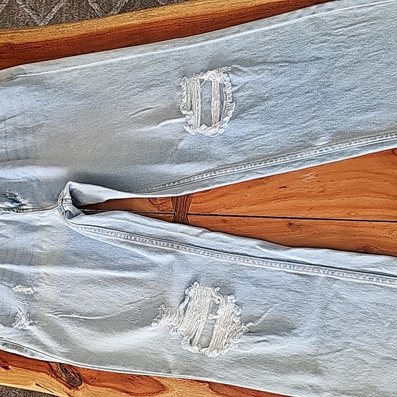 Papaya Women's High-Rise Mom Distressed Denim Pants Size 11 - Picture 3 of 12